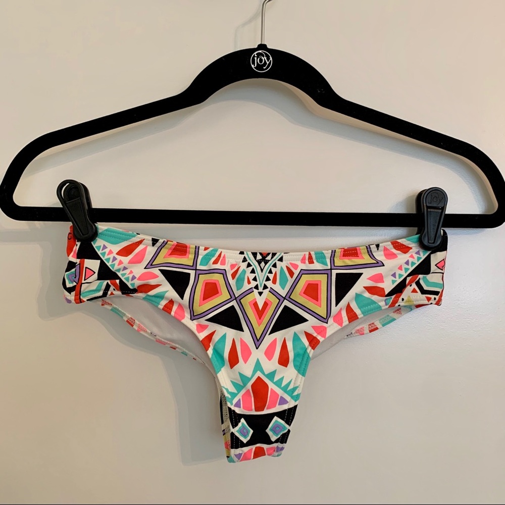 Billabong cheeky bikini bottoms
